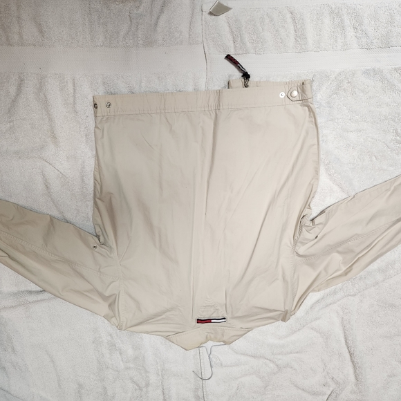 Tommy Hillfiger golf jacket tan medium - Picture 2 of 4